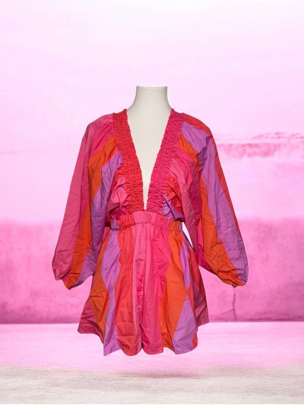 Buddy Love Palm Beach Plunge Neck Romper size small - Picture 3 of 7
